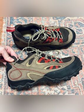 Patagonia Drifter A/C Women’s Low-top Hiking Shoes